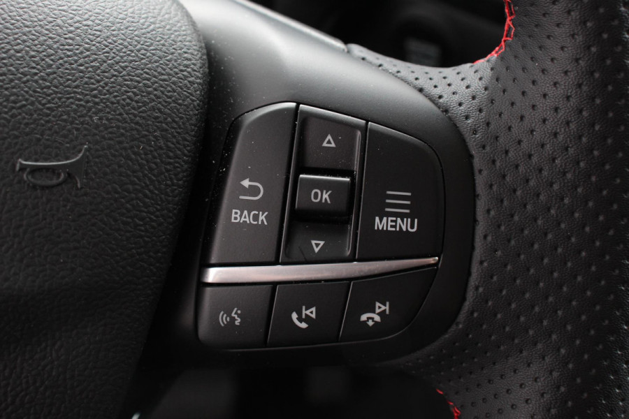 Ford Kuga 2.5 PHEV 225pk ST-Line X DEMO  Navigatie Apple Carplay/Android Auto Parkeersensoren Camera Adaptive Cruise Control Blind Spot Assist Elektrische achterklep Stoel en stuurverwarming Park Assist  Elektrische bestuurdersstoel