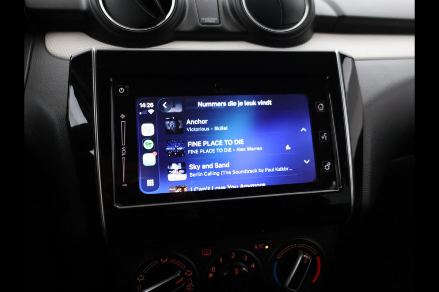 Suzuki Swift 1.2 SELECT *45.134 KM* + TREKHAAK AFN. | CAMERA | STOELVERW. | CARPLAY