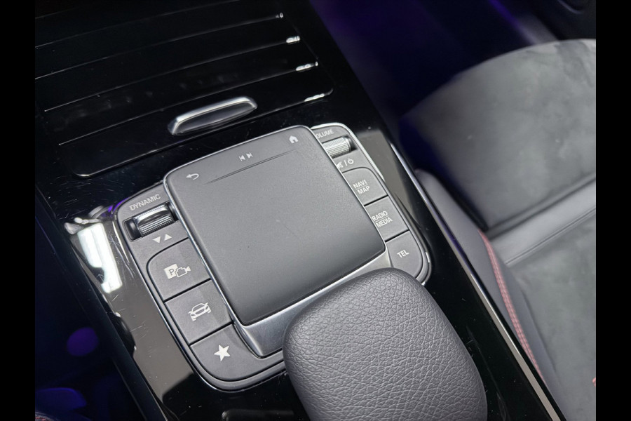 Mercedes-Benz A-Klasse 180 Business Solution AMG NAVI/V-COCKPIT/CAM/DAB/LED/CARPLAY/ECC/PDC///