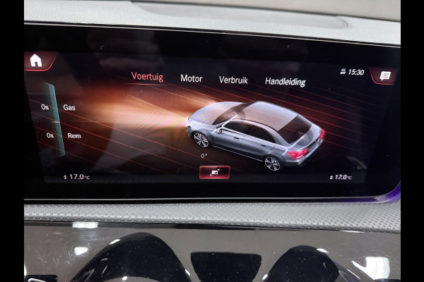 Mercedes-Benz A-Klasse 180 Business Solution AMG NAVI/V-COCKPIT/CAM/DAB/LED/CARPLAY/ECC/PDC///