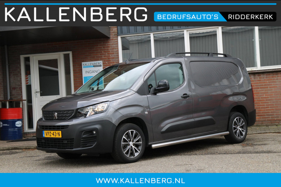 Peugeot Partner 1.5 BlueHDi 130PK Automaat L2 / Camera / 3 zits / multi stuur