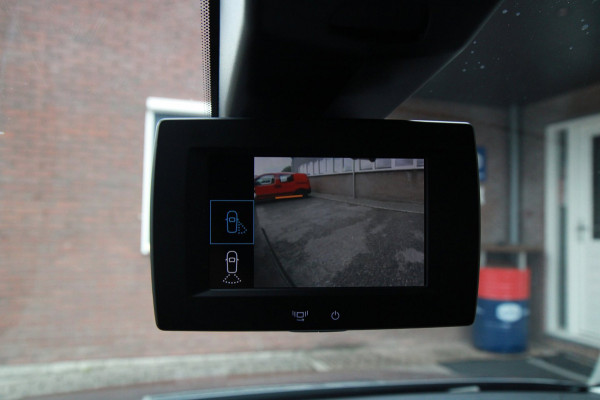 Peugeot Partner 1.5 BlueHDi 130PK Automaat L2 / Camera / 3 zits / multi stuur
