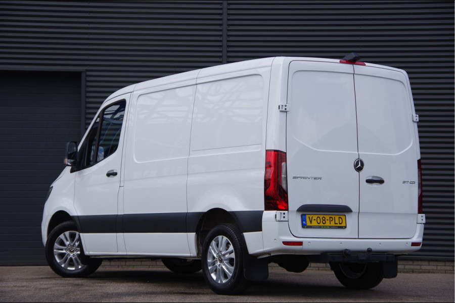 Mercedes-Benz Sprinter 317 1.9 CDI L1H1 RWD AUT. LED, TREKHAAK, LEDER, 360 CAMERA, STANDKACHEL, STOELVERWARMING, LEDER STUUR, CRUISE