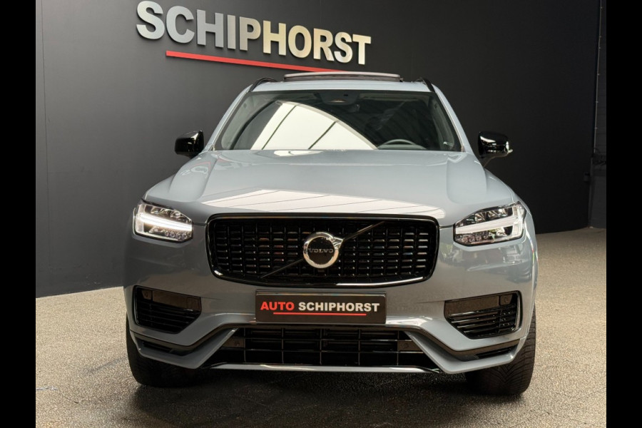 Volvo XC90 T8 Hybride long range Plus Dark THUNDER GREY 7 Zits All Black trekhaak 455pk 360 camera