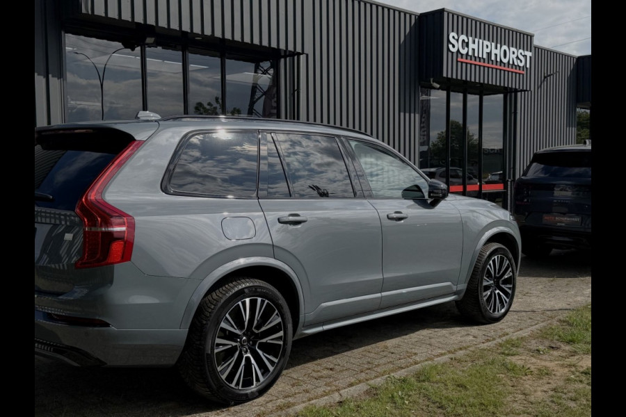 Volvo XC90 T8 Hybride long range Plus Dark THUNDER GREY 7 Zits All Black trekhaak 455pk 360 camera