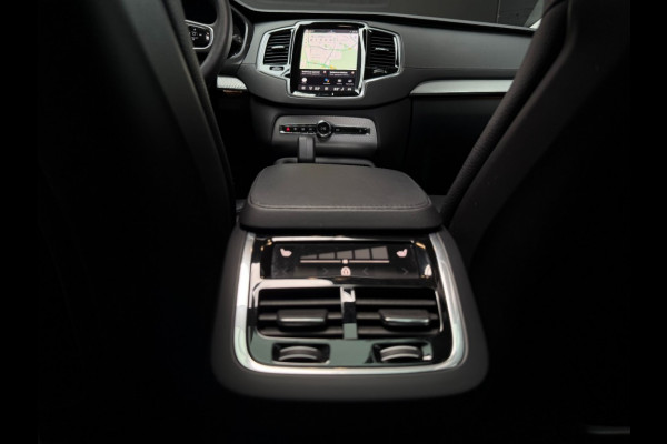 Volvo XC90 T8 Hybride long range Plus Dark THUNDER GREY 7 Zits All Black trekhaak 455pk 360 camera