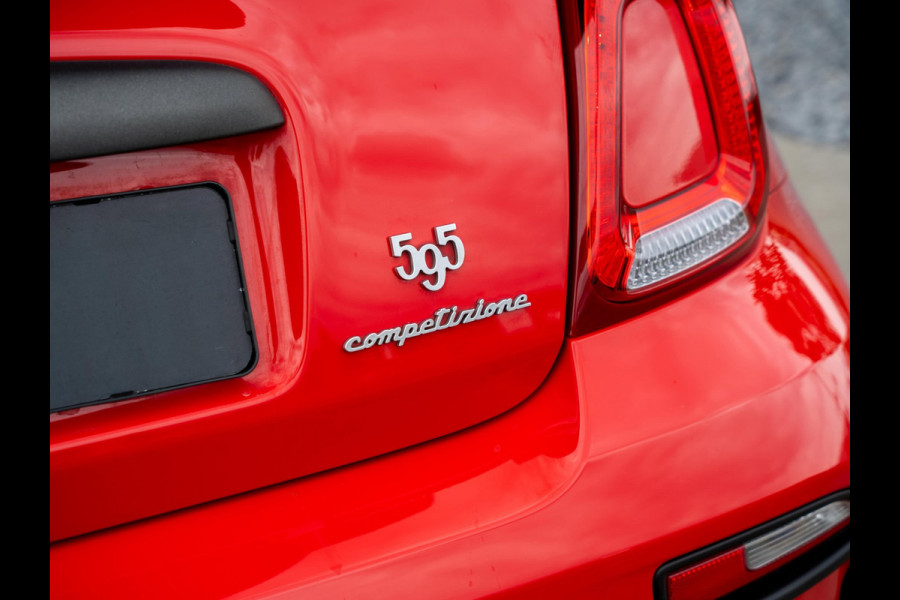 Abarth 595C Competizione 180PK / Carbon / Koni / Brembo / Monza / Sabelt / Carplay