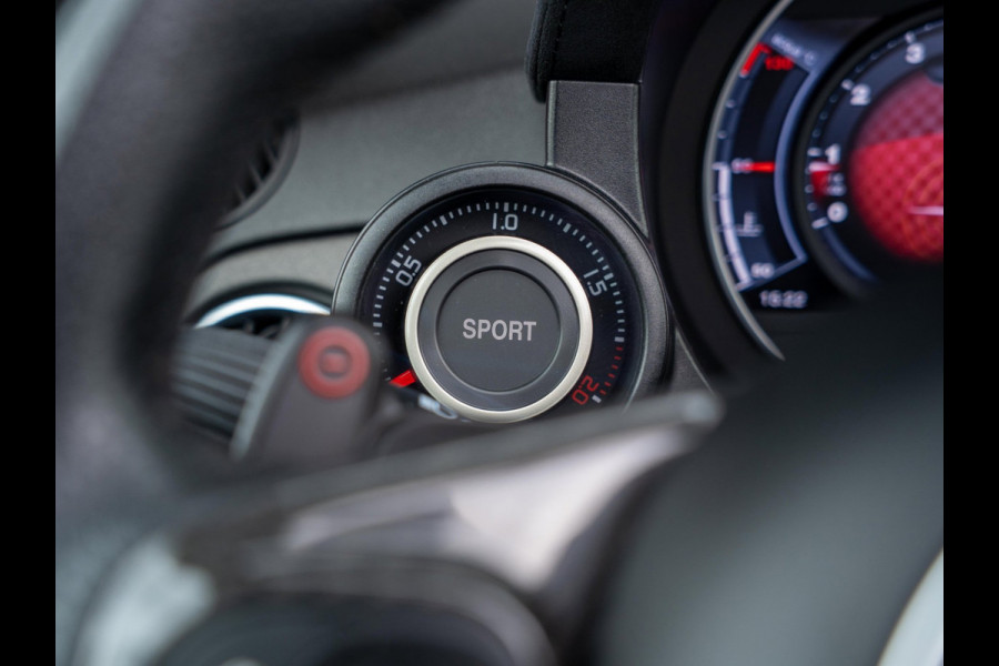 Abarth 595C Competizione 180PK / Carbon / Koni / Brembo / Monza / Sabelt / Carplay