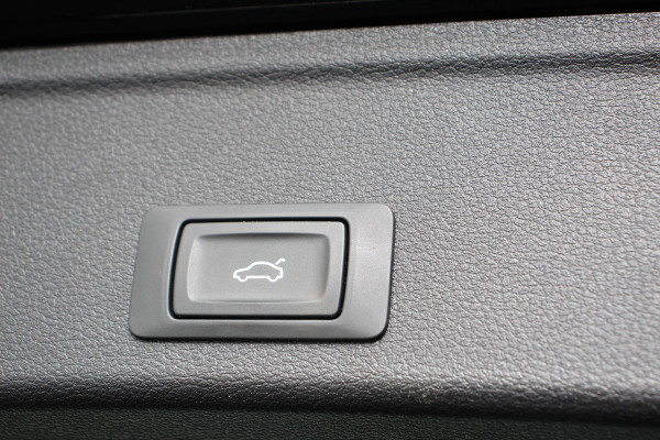 Audi A4 Avant 40 TFSI 190pk S-Tronic Advanced Prestige Tour Plus Navigatie Climate Control Electrische bedienbare achterklep Stoelverwarming