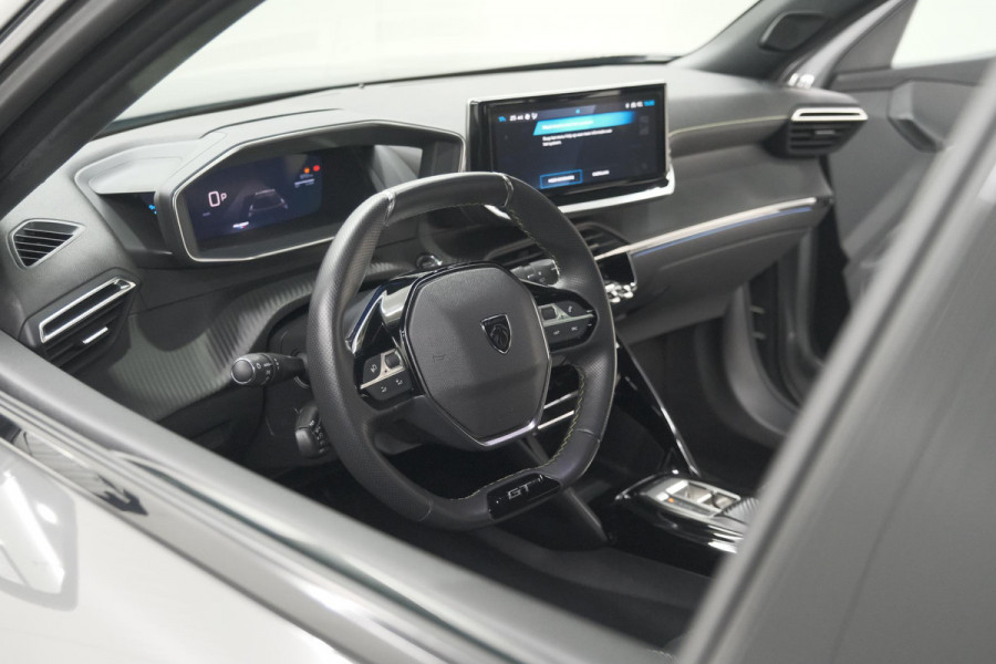 Peugeot e-2008 EV GT Avantage 54 kWh | 96.8% SOH | 11 KW Lader | 360 Camera | Panoramadak | Dodehoekdetectie