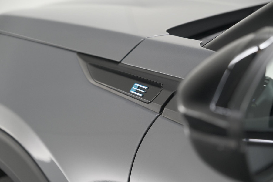 Peugeot e-2008 EV GT Avantage 54 kWh | 96.8% SOH | 11 KW Lader | 360 Camera | Panoramadak | Dodehoekdetectie