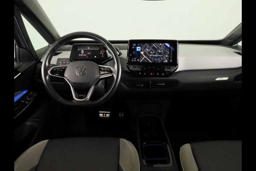 Volkswagen ID.3 First Plus 58 kWh 204PK | Navigatie | Parkeercamera | 19"LM velgen |