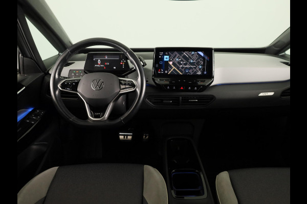 Volkswagen ID.3 First Plus 58 kWh 204PK | Navigatie | Parkeercamera | 19"LM velgen |