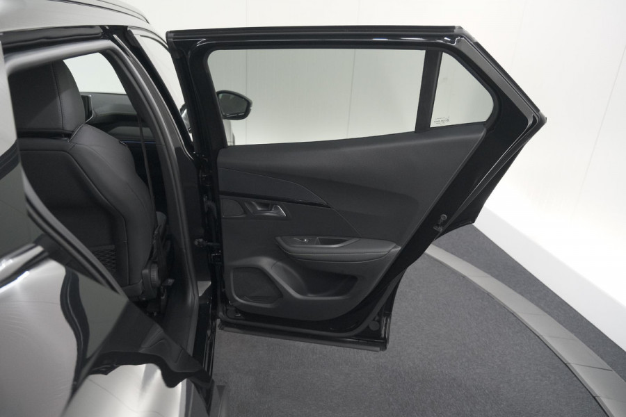 Peugeot 2008 1.2 Hybrid 136 GT | Camera | Apple Carplay | Parkeersensoren