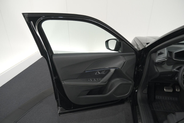 Peugeot 2008 1.2 Hybrid 136 GT | Camera | Apple Carplay | Parkeersensoren