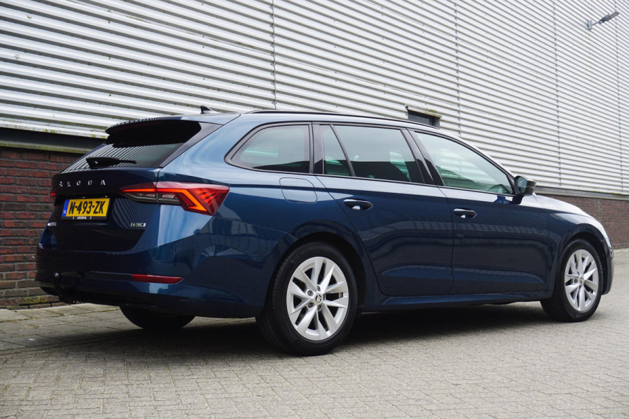 Škoda Octavia Combi 1.0 e-TSI Sport Business/Trekhaak/Digitaal Dashb./ Stuur en stoelverwarming.