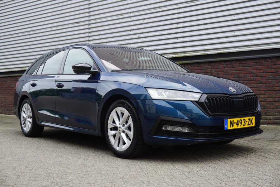 Škoda Octavia Combi 1.0 e-TSI Sport Business/Trekhaak/Digitaal Dashb./ Stuur en stoelverwarming.