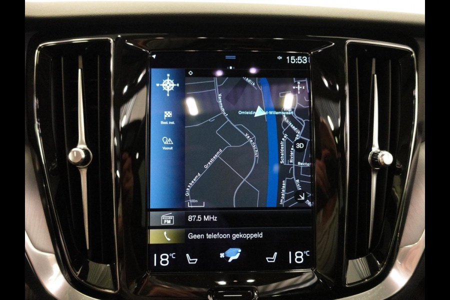 Volvo V60 2.0 T6 Recharge AWD R-Design Panoramadak Navigatie Apple Carplay/Android Auto Camera Parkeersensoren Stoel- en stuurverwarming Cruise Control Blind Spot Assist Virtual Cockpit Climate Control