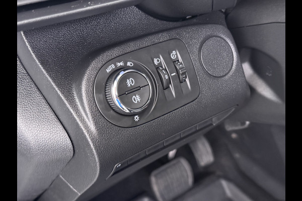 Opel Combo 1.5D 131PK Automaat L2H1 Navi Airco Pdc Dakdragers Apple Carplay Android Auto Cruise DAB Edition Schuifdeur Betonplex Wandbetimmering Bott Inbouwkast Regen-Lichtsensor 1e Eigenaar Origineel Nederlandse Bedrijfswagen