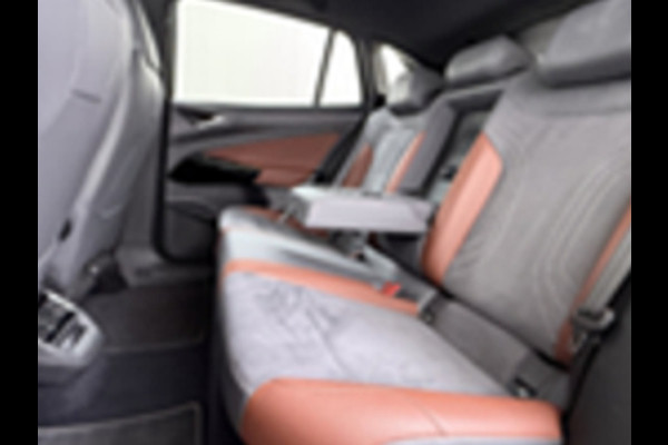 Volkswagen ID.4 First 82kWh SOH 93% Warmtepomp Trekhaak Camera Adap.Cruise Apple Carplay Android Auto Stuur+Stoelverwarming Navi Ecc Pdc Lmv 20" Led Wifi Voorruitverwarming DAB Isofix Verkeersbord detectie 1.000KG Trekgewicht 1e Eigenaar Dealeronderhouden