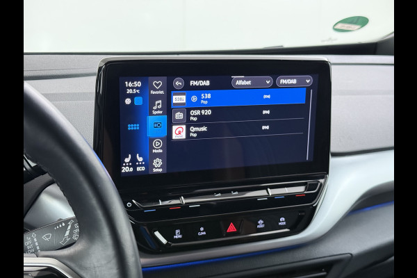 Volkswagen ID.4 First 82kWh SOH 93% Warmtepomp Trekhaak Camera Adap.Cruise Apple Carplay Android Auto Stuur+Stoelverwarming Navi Ecc Pdc Lmv 20" Led Wifi Voorruitverwarming DAB Isofix Verkeersbord detectie 1.000KG Trekgewicht 1e Eigenaar Dealeronderhouden