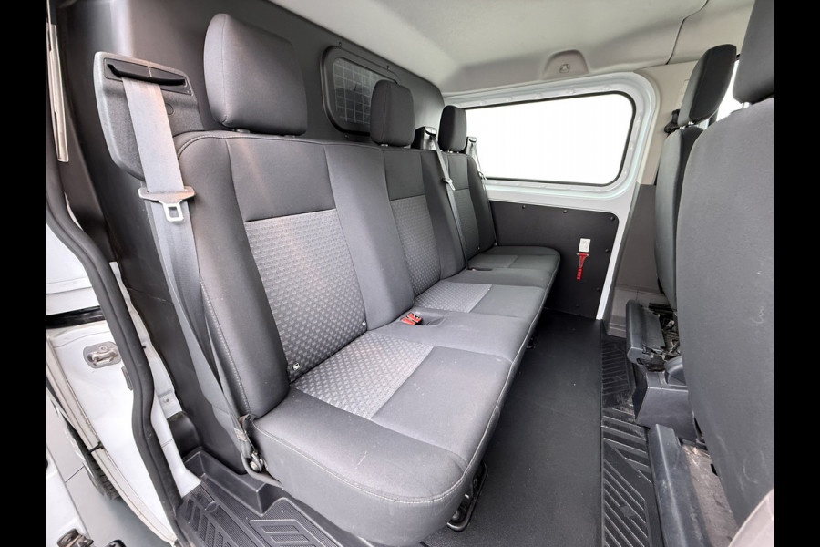 Ford Transit Custom 300 2.0TDCI 130PK Dubbele Cabine L2H1 Trekhaak Navi Camera Airco Cruise Control Pdc Trend DC Schuifdeur Betonplex Vloer Wandbetimmering Bott Inbouwkast Lane Assist 2.800KG Trekgewicht 1e Eigenaar