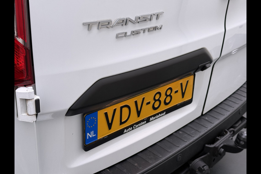 Ford Transit Custom 300 2.0TDCI 130PK Dubbele Cabine L2H1 Trekhaak Navi Camera Airco Cruise Control Pdc Trend DC Schuifdeur Betonplex Vloer Wandbetimmering Bott Inbouwkast Lane Assist 2.800KG Trekgewicht 1e Eigenaar