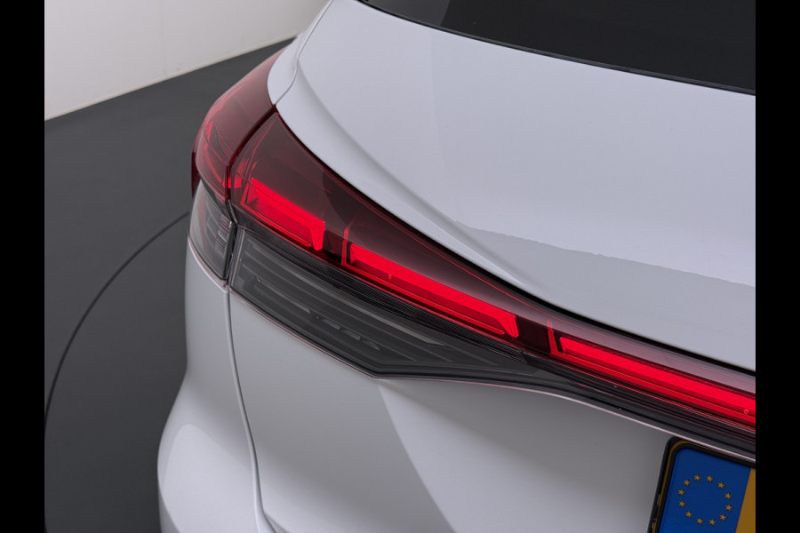 Audi Q4 e-tron 35 Advanced Edition SOH 91% Adap.Cruise Adap.Demping Apple Carplay Android Auto Stoelverwarming Navi Ecc Camera Pdc Matrix Led Elek.Achterklep Privacy Glas Wifi 1e Eigenaar Origineel Nederlandse Auto