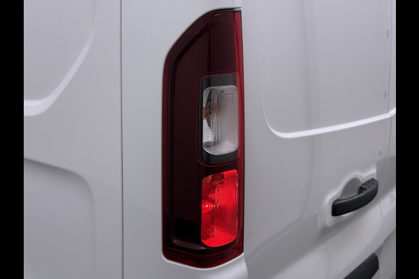 Renault Trafic 2.0 dCi 120 T29 L2H1 Dubbele Cabine Trekhaak Camera Navi Ecc Cruise Control Pdc DAB Business Euro 6 Betonplex Vloer Wandbetimmering Regen-Lichtsensor 2.000kg Trekgewicht 1e Eigenaar 5-Persoons