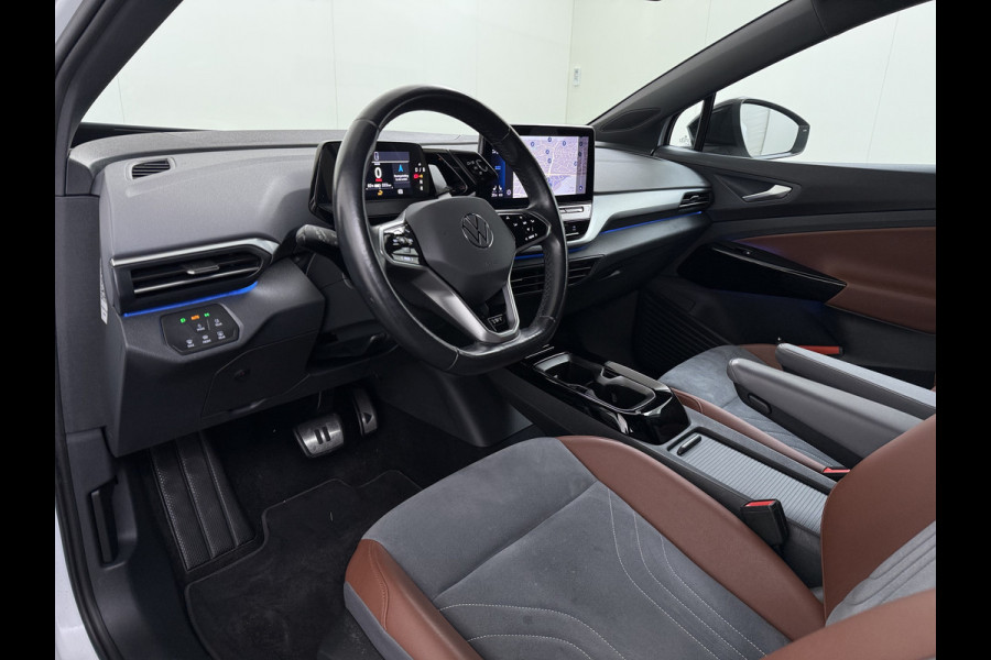 Volkswagen ID.4 First 82kWh SOH 90% Warmtepomp Trekhaak Camera Adap.Cruise Apple Carplay Android Auto Stuur+Stoelverwarming Navi Ecc Pdc Lmv 20" Led Wifi Voorruitverwarming DAB Isofix Verkeersbord detectie 1.000KG Trekgewicht 1e Eigenaar Dealeronderhouden