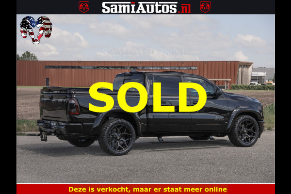 Dodge Ram BLACK BEAST HULK 5.7 V8 | HUD | WIDE BODY | BOM VOL | CREW CAB DUBBELE CABINE | 5 PERSOONS | MEGA DIKKE LIMITED BLACK ON BLACK | ZO GOED ALS NIEUW |