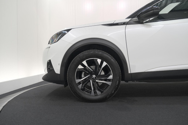 Peugeot 2008 PureTech 130 GT | Elektrisch Panoramadak | Camera | Dodehoekdetectie