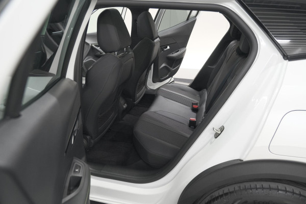 Peugeot 2008 PureTech 130 GT | Elektrisch Panoramadak | Camera | Dodehoekdetectie