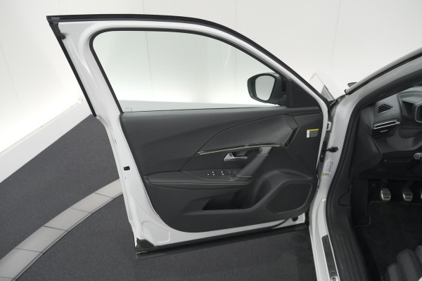 Peugeot 2008 PureTech 130 GT | Elektrisch Panoramadak | Camera | Dodehoekdetectie