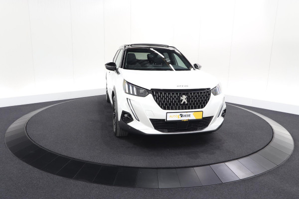 Peugeot 2008 PureTech 130 GT | Elektrisch Panoramadak | Camera | Dodehoekdetectie