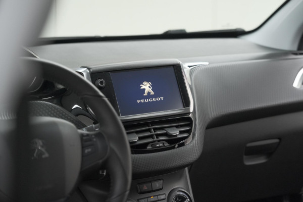 Peugeot 2008 PureTech 110 EAT6 Active | Camera | Apple CarPlay | Parkeersensoren