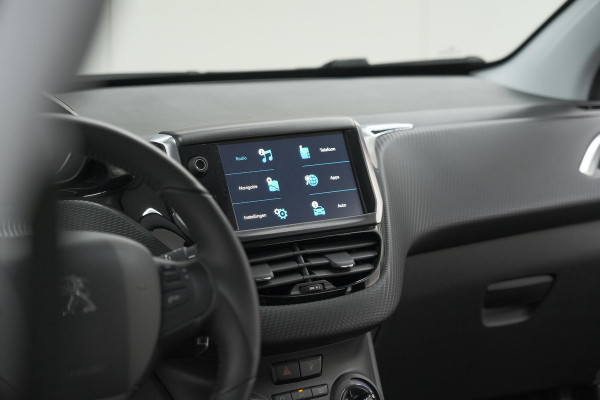 Peugeot 2008 PureTech 110 EAT6 Active | Camera | Apple CarPlay | Parkeersensoren