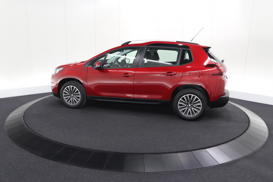 Peugeot 2008 PureTech 110 EAT6 Active | Camera | Apple CarPlay | Parkeersensoren
