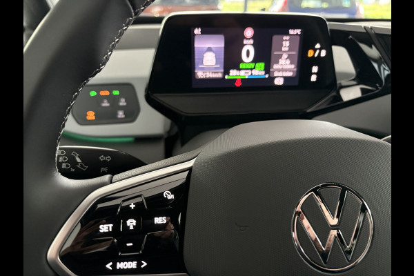 Volkswagen ID.3 Pro Advantage 58 kWh Airco - Achteruitrijcamera - Navigatie - Apple carplay - parkeersensoren - Voorstoelen verwarmd - Rondomzicht camera - Licht metalen velgen 18 inch - Radio - Led verlichting  - Stuur multifunctioneel - Cruise control