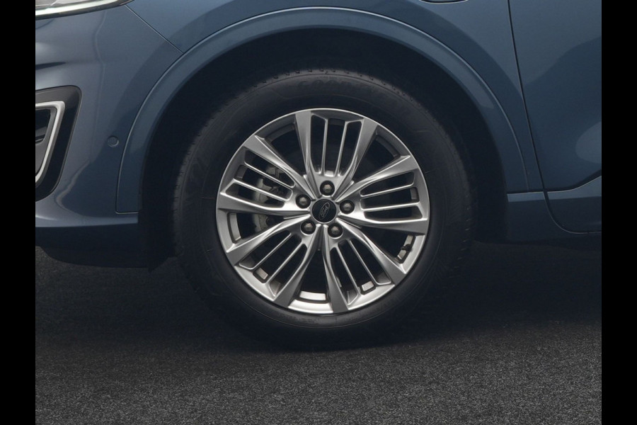 Ford Kuga 2.5 Vignale PHEV 225pk Dealer O.H. | Trekhaak Af Fabriek | 360 Camera | Adaptive Cruise | Lederen Sportstoelen Memory & Verwarmd | Bang & Olufsen | Apple Carplay | Keyless | Achterbank Verwarmd | Blis | Stuur Verwarmd | Navigatie | DAB | Plug In Hybrid |