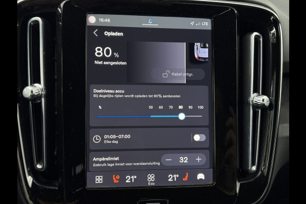 Volvo XC40 Recharge Plus 70 kWh (EV) | Trekhaak wegkl. Stoel+Stuurverw., Carplay/Android, Camera, Cruise | 1e Eigenaar | Dealeroh.