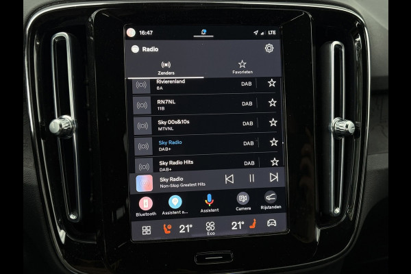 Volvo XC40 Recharge Plus 70 kWh (EV) | Trekhaak wegkl. Stoel+Stuurverw., Carplay/Android, Camera, Cruise | 1e Eigenaar | Dealeroh.