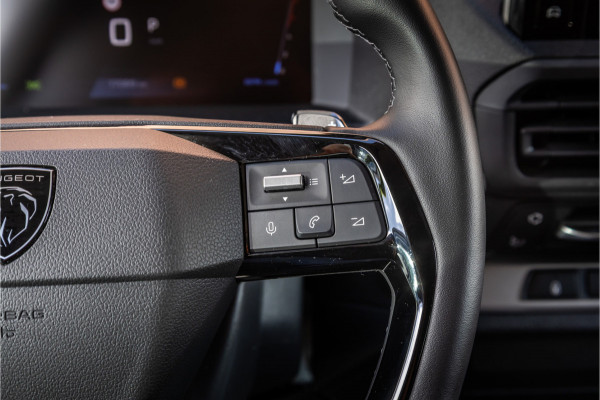 Peugeot Expert 2.0 BlueHDi L3 DC | Navigatie | CarPlay | Camera | L+R Schuifdeur | LED Koplampen | Afneembare trekhaak | Dodehoek detector | Cruise control | DAB | BPM Vrij | Fabrieksgarantie