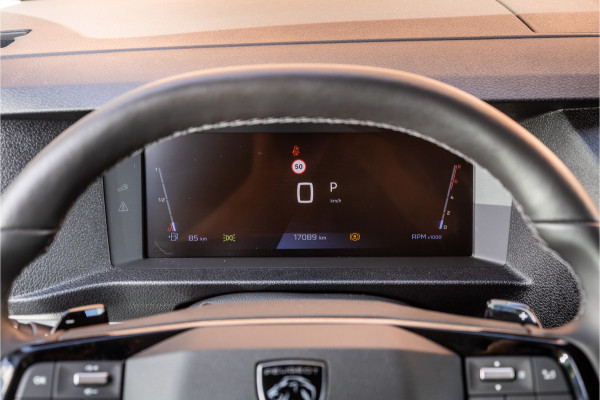 Peugeot Expert 2.0 BlueHDi L3 DC | Navigatie | CarPlay | Camera | L+R Schuifdeur | LED Koplampen | Afneembare trekhaak | Dodehoek detector | Cruise control | DAB | BPM Vrij | Fabrieksgarantie