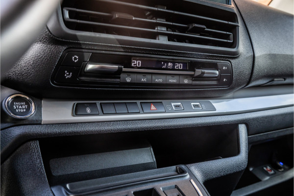 Peugeot Expert 2.0 BlueHDi L3 DC | Navigatie | CarPlay | Camera | L+R Schuifdeur | LED Koplampen | Afneembare trekhaak | Dodehoek detector | Cruise control | DAB | BPM Vrij | Fabrieksgarantie