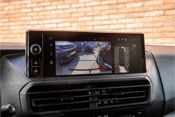 Peugeot Expert 2.0 BlueHDi L3 DC | Navigatie | CarPlay | Camera | L+R Schuifdeur | LED Koplampen | Afneembare trekhaak | Dodehoek detector | Cruise control | DAB | BPM Vrij | Fabrieksgarantie