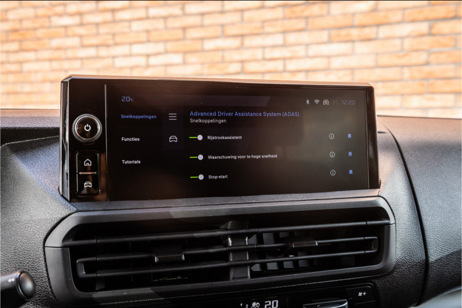 Peugeot Expert 2.0 BlueHDi L3 DC | Navigatie | CarPlay | Camera | L+R Schuifdeur | LED Koplampen | Afneembare trekhaak | Dodehoek detector | Cruise control | DAB | BPM Vrij | Fabrieksgarantie