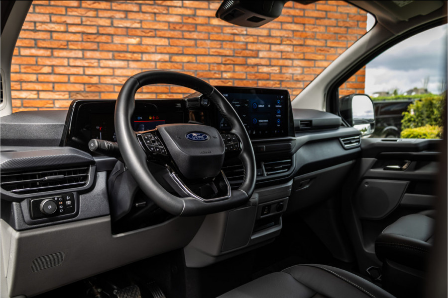 Ford Transit Custom 300 2.0 TDCI Limited DC | 360 Camera | ACC | Blind Spot | L+R Schuifdeur | Trekhaak | Navigatie | CarPlay | DAB | Dealer onderhouden | BPM Vrij