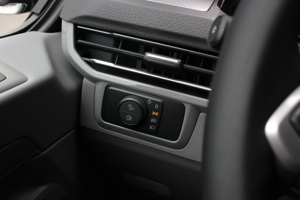 Volkswagen E-Transporter 34 L2H1 64kWh 218PK / JB- EDITON / 325KM WLTP RANGE / APPLE CARPLAY / DRIVERS- PACK / FULL OPTION