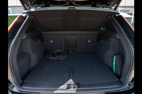 Volvo XC40 P8 Recharge Twin Plus 78 kWh 408PK |537KM WLTP | Trekhaak | Carplay | BTW